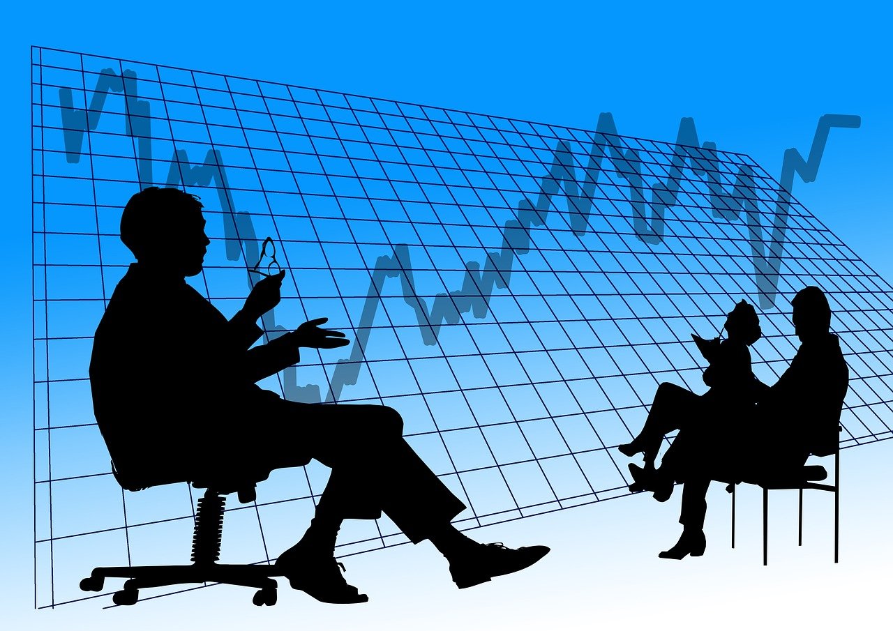 怎样当游戏陪玩，提升技能、避免风险、增加收入？