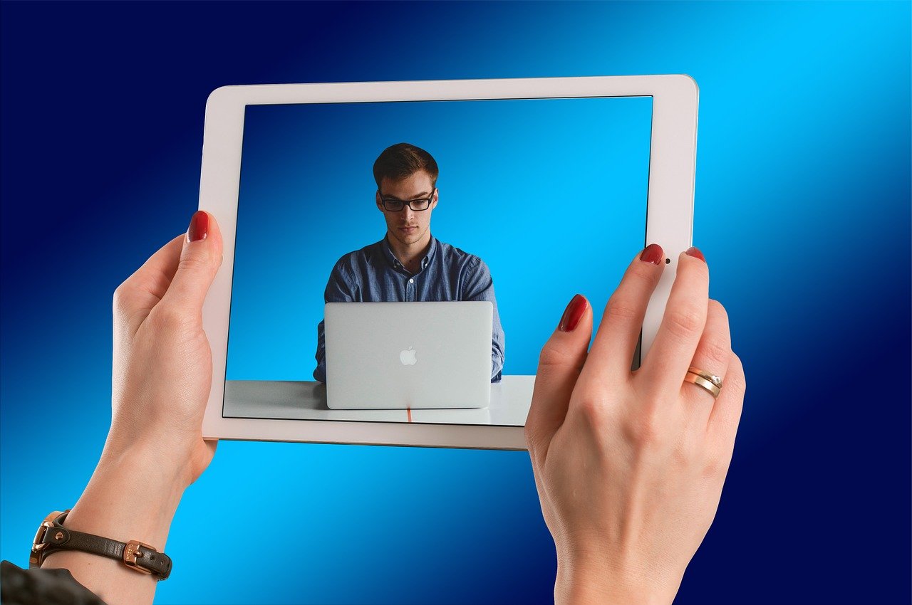 游戏陪玩真的能赚钱吗?揭秘行业内幕与赚钱技巧 游戏陪玩真的能赚钱吗?揭秘行业内幕与赚钱技巧