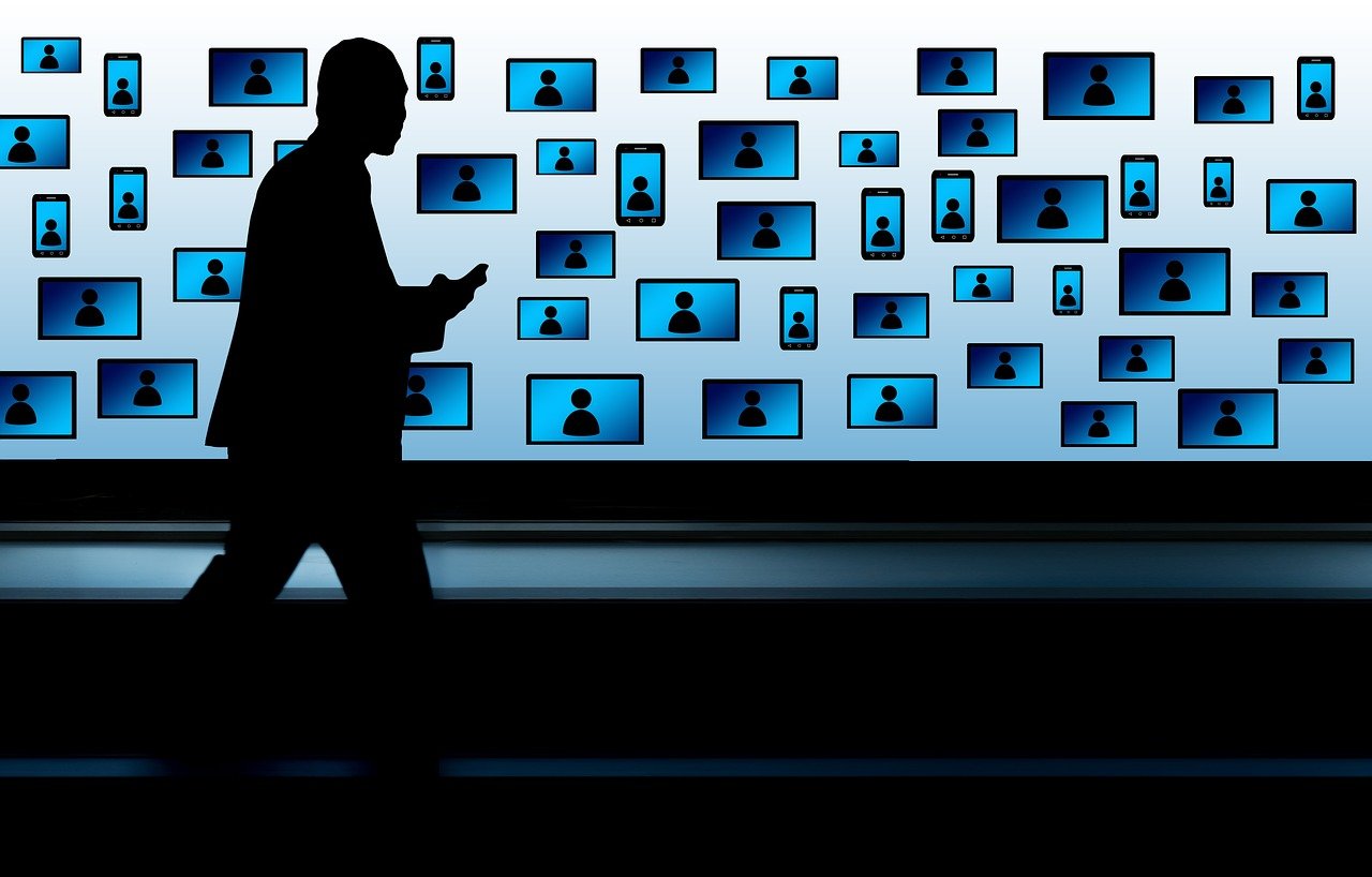 Dota2游戏陪玩软件有哪些？如何选择合适的陪玩服务？