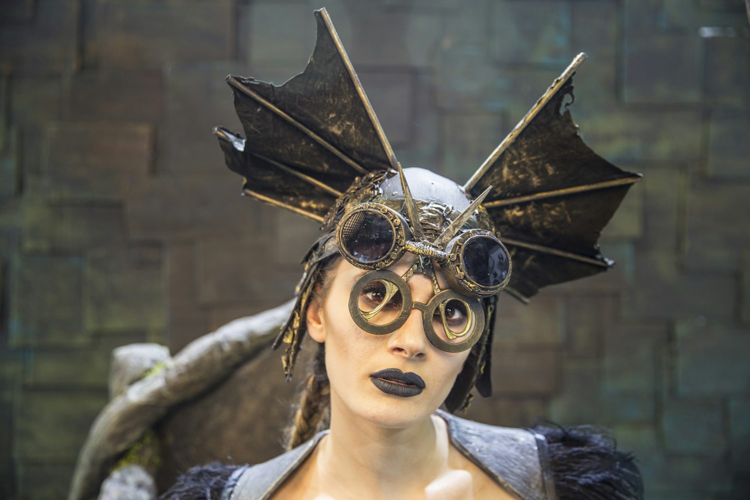 梦三国游戏陪玩，如何找到合适的陪玩服务？省时又省钱！