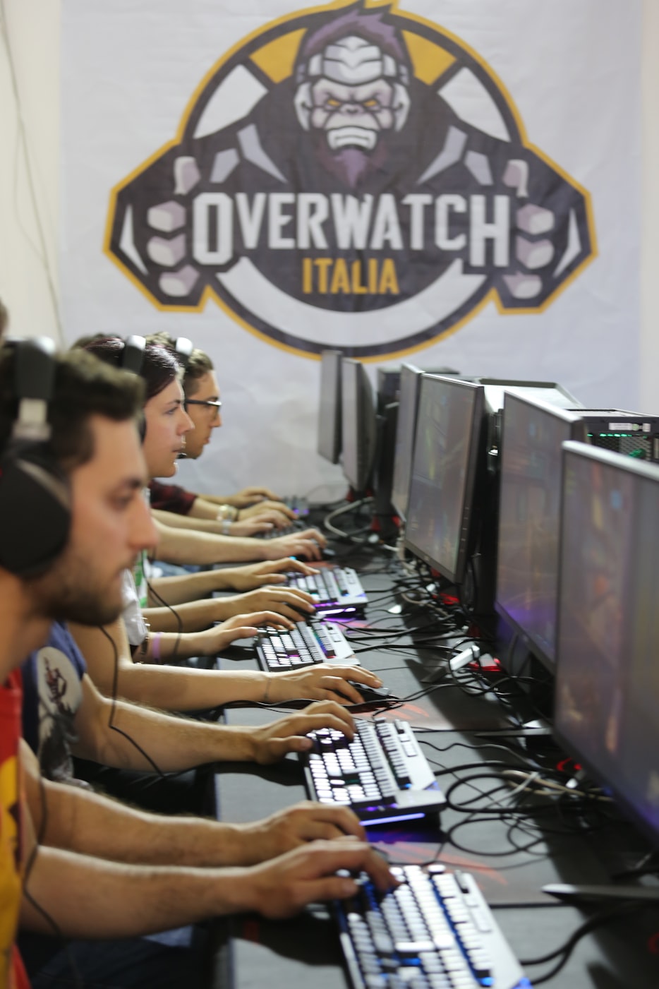 游戏陪玩师是啥?揭秘职业内幕,玩家互动新体验 游戏陪玩师是啥?揭秘职业内幕,玩家互动新体验