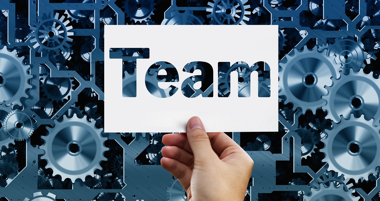 游戏陪玩行业，如何选择合适的服务？省时又省钱的秘诀是什么？