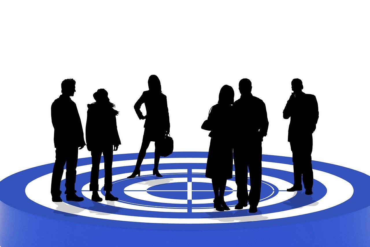 游戏陪玩行业，如何选择合适的服务？省时又省钱的秘诀是什么？