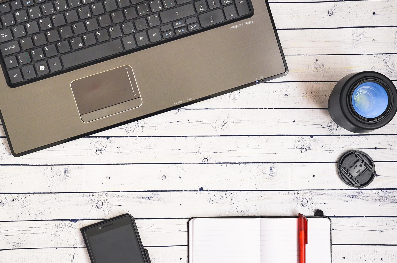 如何在QQ游戏中查看好友列表，快速找到游戏伙伴？