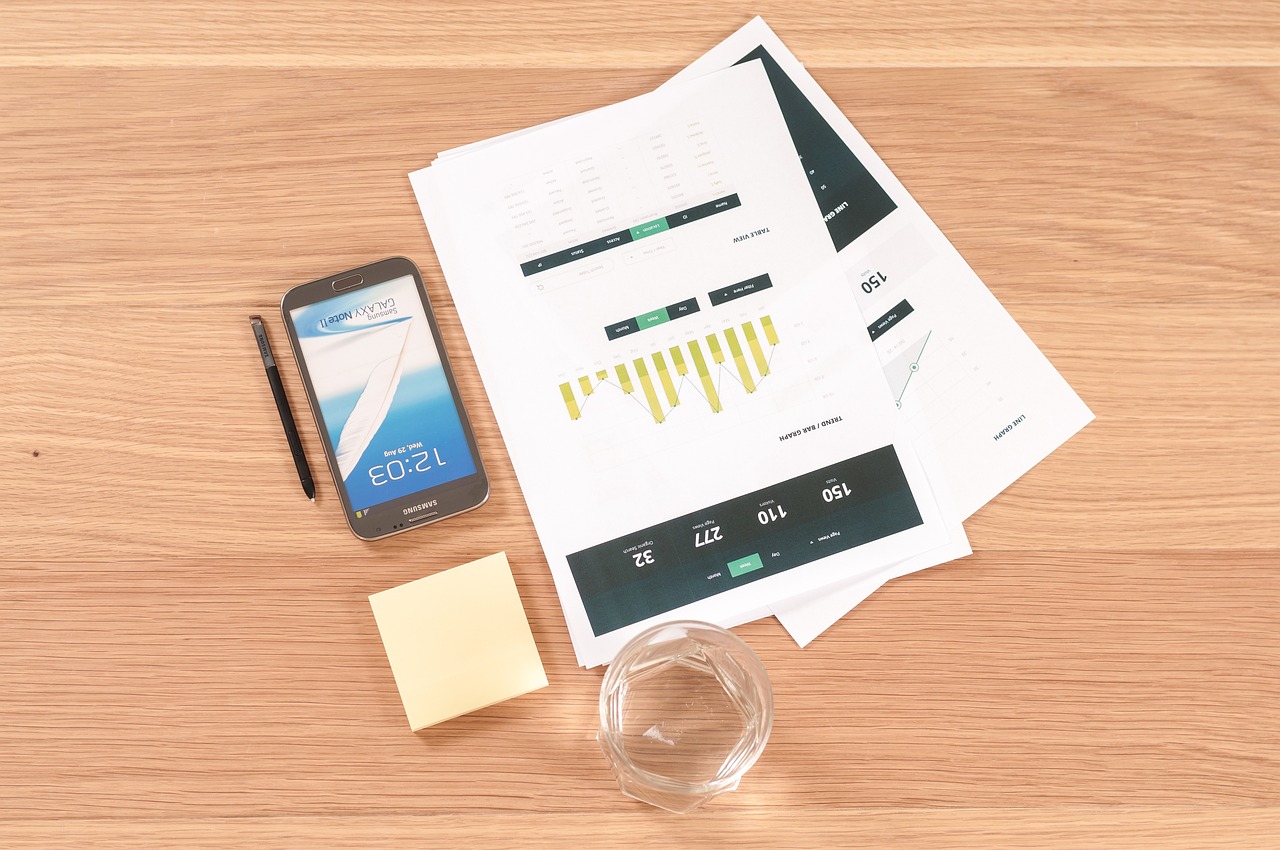 英雄联盟中如何回复好友私信，提升沟通效率？