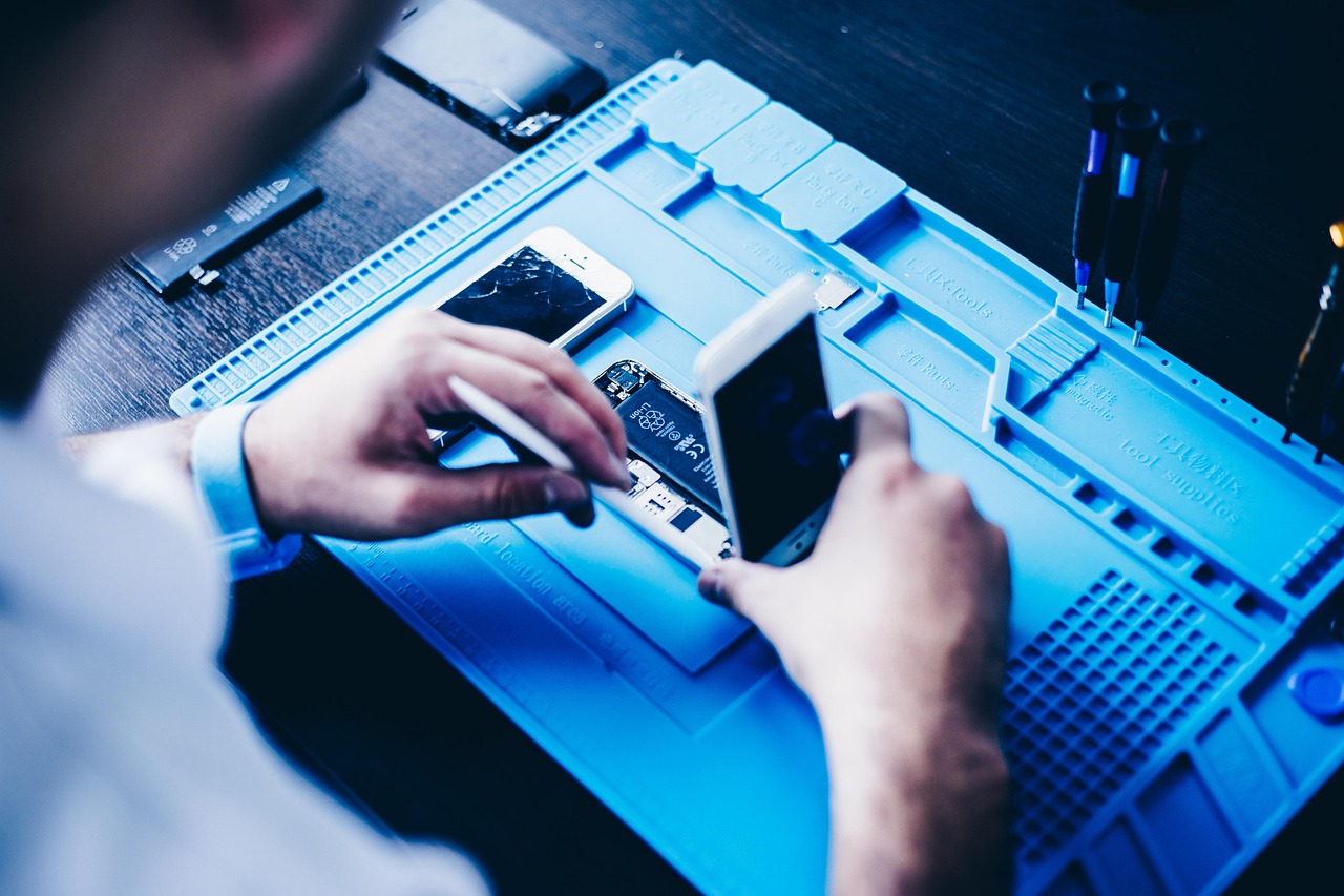 换装游戏加好友功能, 提升社交体验？