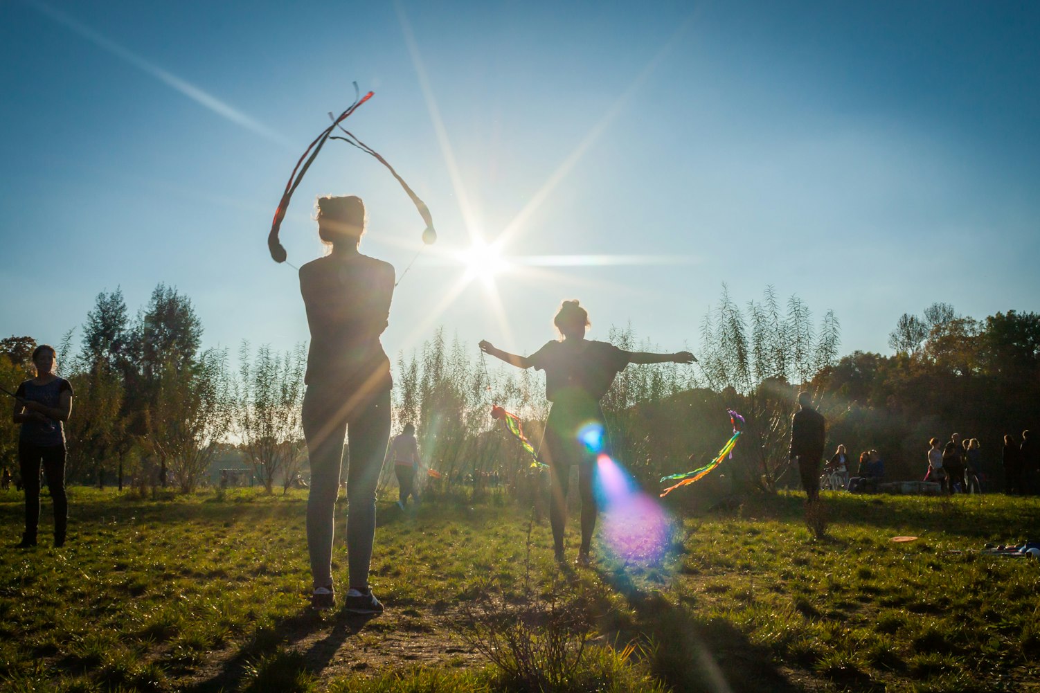 搭人桥游戏怎么玩更有趣,安全措施有哪些？