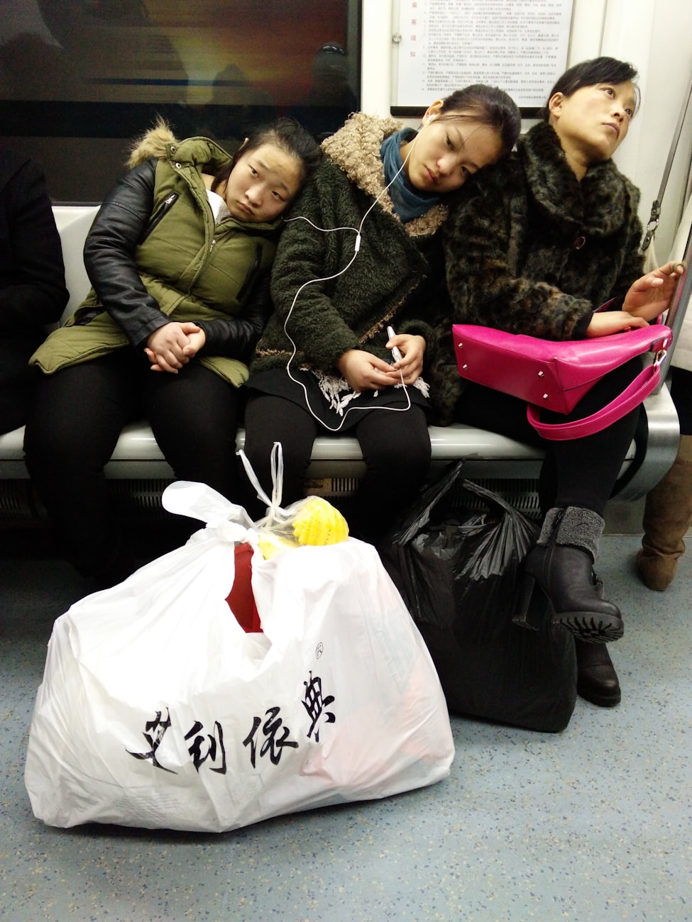 搭人桥游戏怎么玩?安全吗?需要哪些材料? 搭人桥游戏怎么玩?安全吗?需要哪些材料?